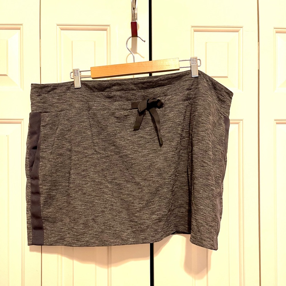 Athleta Metro Skort
